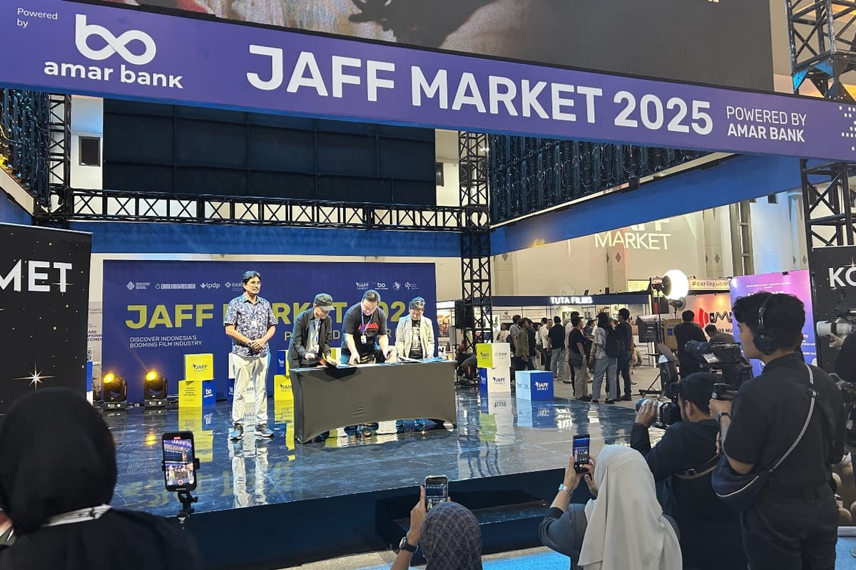 Khadam signing ceremony at JAFF Market